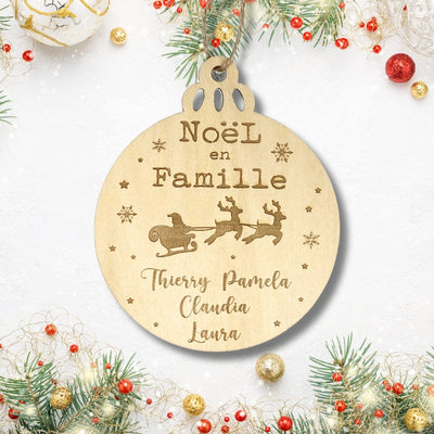 Boule en bois personnalisée au prénom de la famille