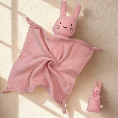 Doudou Lapin Plat : Douceur et Réconfort pour Bébé