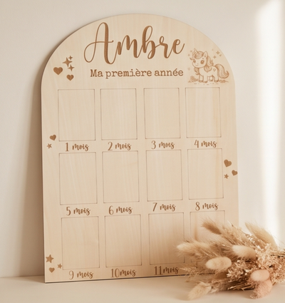 Support Photos "Ma Première Année" Personnalisé en Bois