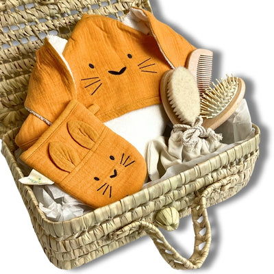 Coffret de bain avec valisette en feuille de palmier, kit brosses bébé personnalisé, cape de bain et gant assortis en gaze de coton