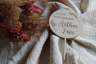 Cake Topper - Joyeux Anniversaire - Arthur 2 ans