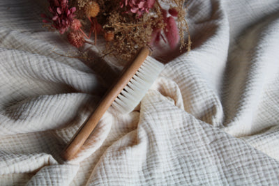 Brosse bébé en poils - Feuille - Gabriella