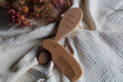 Brosse bébé en poils & peigne - Feuille - Romy