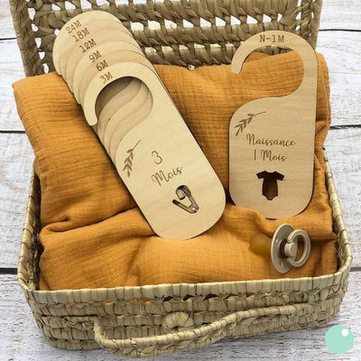 Accessoire Organisation Dressing Organisateur Garde-Robe Bébé - 8 Séparateurs Et 4 Planches De Taille En Bois Et PVC Séparateur Garde-robe Accessoire Organisation Dressing Organisateur Garde-Robe Bébé - 8 Séparateurs Et 4 Planches De Taille En Bois Et PVC Séparateur Garde-robe